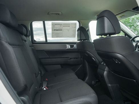 New 2026 Hyundai Santa Fe SE image 13