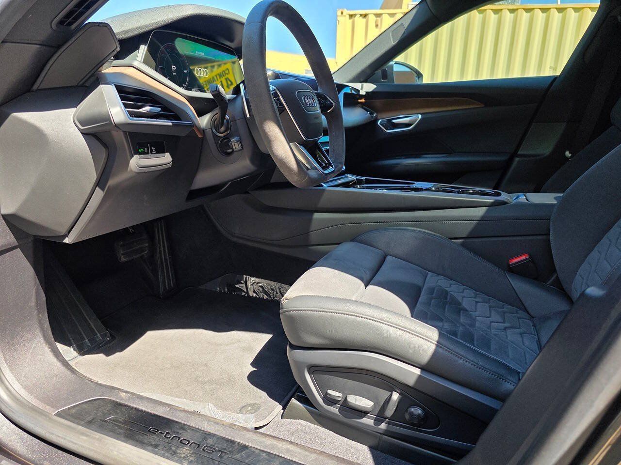 Used 2022 Audi e-tron GT Premium Plus AWD/4WD image 13