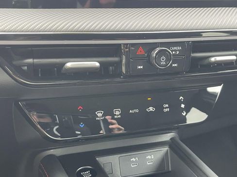 New 2025 Nissan Kicks SR image 24