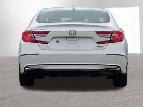 Used 2020 Honda Accord Touring image 6