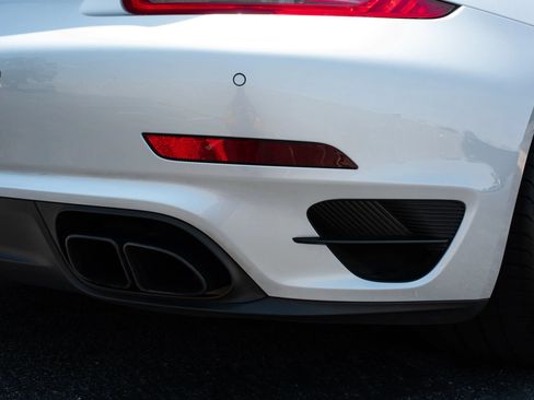 Used 2014 Porsche 911 Turbo S AWD/4WD image 34