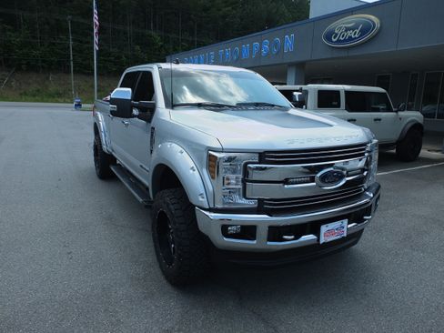 Used 2019 Ford F250 Lariat w/ Chrome Package AWD/4WD image 1