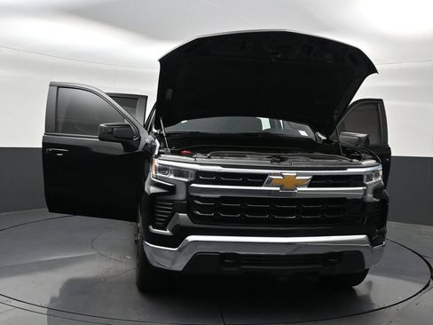 Used 2024 Chevrolet Silverado 1500 LT AWD/4WD image 37