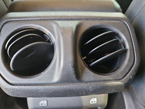 Used 2021 Jeep Gladiator Mojave AWD/4WD image 17