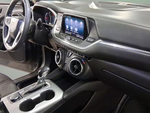 Used 2019 Chevrolet Blazer LT image 20