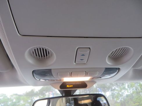 Used 2020 Ford EcoSport SE image 25