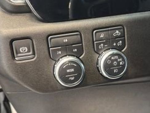 Used 2025 GMC Sierra 2500 SLE AWD/4WD image 21