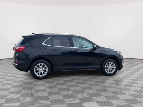 Used 2018 Chevrolet Equinox LT w/ Sun & Infotainment Package FWD image 9