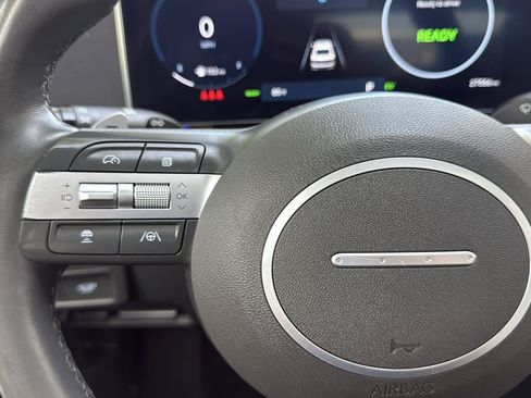 Used 2025 Hyundai Sonata Limited FWD image 17