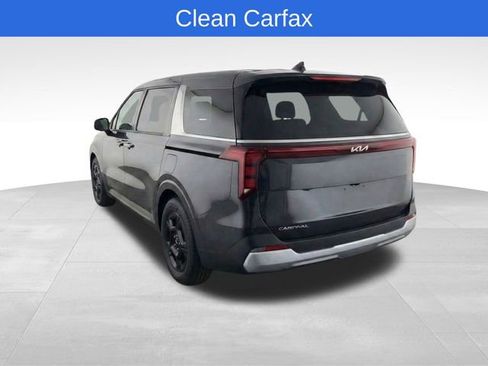 Used 2025 Kia Carnival LXS image 5