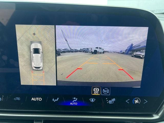 Certified 2026 Chevrolet Equinox EV LT w/ Comfort Package FWD image 22