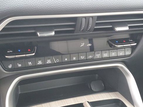 New 2026 MAZDA CX-90 Plug-In Hybrid w/Premium Sport AWD/4WD image 25
