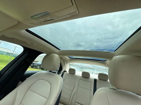 Used 2016 Mercedes-Benz C 300 4MATIC Sedan image 19