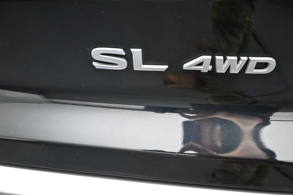 Used 2023 Nissan Pathfinder SL AWD/4WD image 11