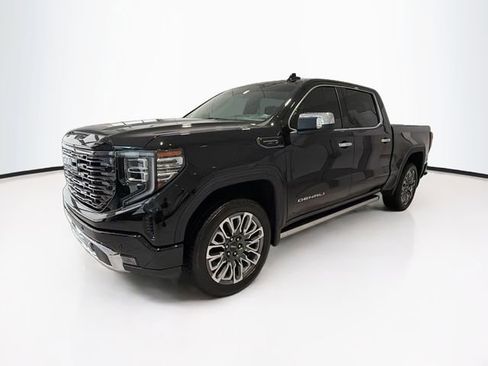 Used 2026 GMC Sierra 1500 Denali Ultimate AWD/4WD image 3
