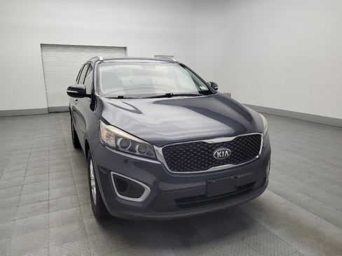 Used 2017 Kia Sorento LX image 13