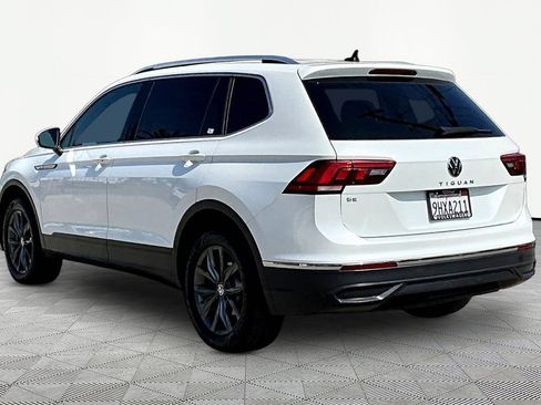Used 2023 Volkswagen Tiguan SE FWD image 4