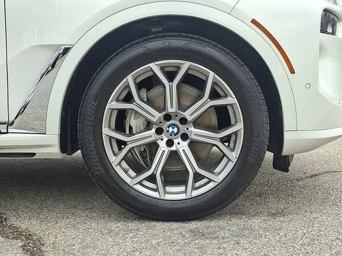 Used 2023 BMW X7 xDrive40i w/ Parking Assistance Package image 8