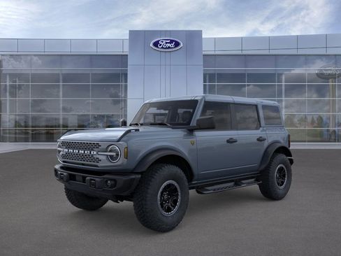 New 2025 Ford Bronco Badlands w/ Sasquatch Package AWD/4WD image 1