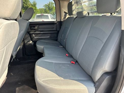 Used 2014 RAM 2500 Tradesman w/ Chrome Appearance Group AWD/4WD image 11