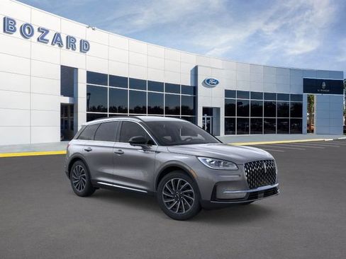 New 2026 Lincoln Corsair Reserve FWD image 8
