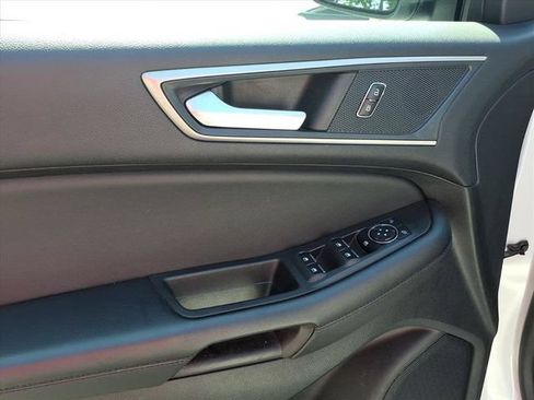 Used 2024 Ford Edge SEL AWD/4WD image 12