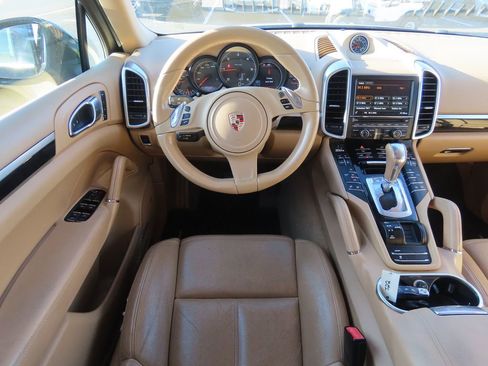 Used 2014 Porsche Cayenne Diesel image 5