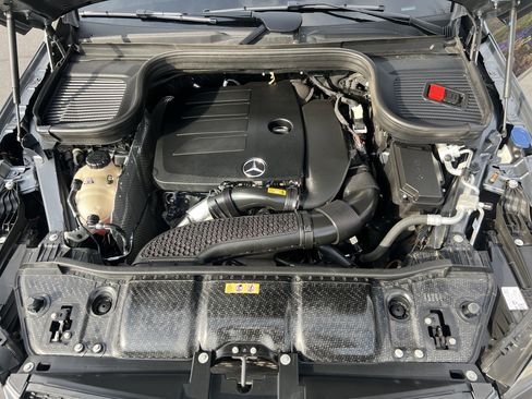 Used 2022 Mercedes-Benz GLE 350 4MATIC w/ AMG Line Exterior image 36