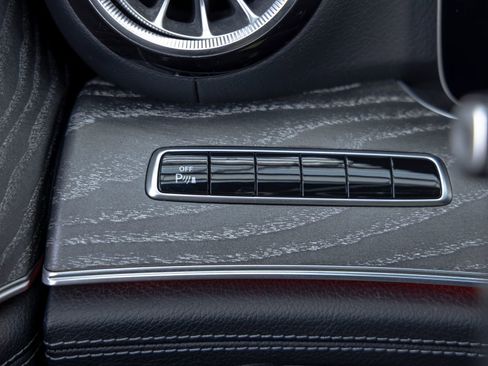 Used 2019 Mercedes-Benz AMG GT 53 image 33