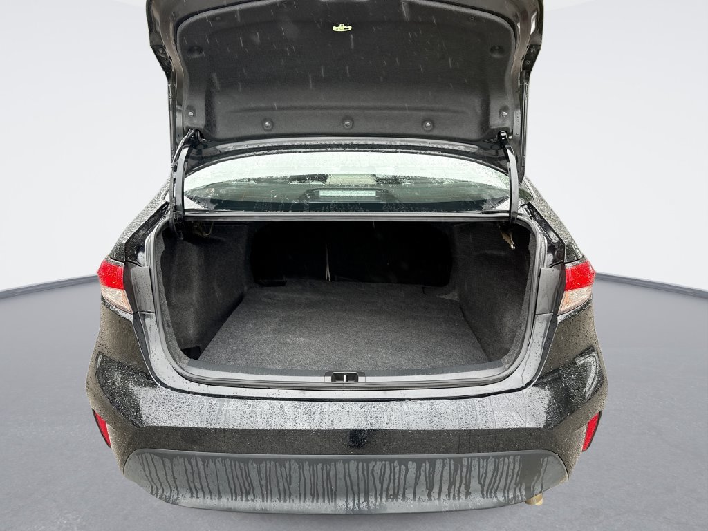 Used 2025 Toyota Corolla LE FWD image 20