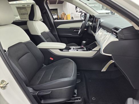 New 2026 MAZDA CX-5 Preferred AWD/4WD image 17
