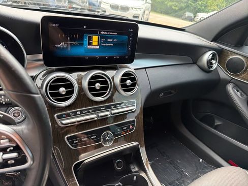 Used 2021 Mercedes-Benz C 300 Sedan image 29