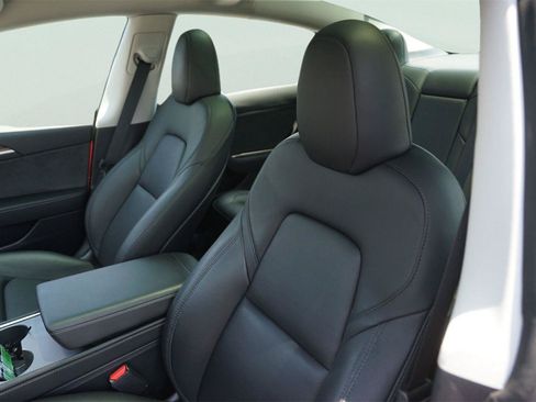 Used 2023 Tesla Model 3 Standard Range RWD image 10