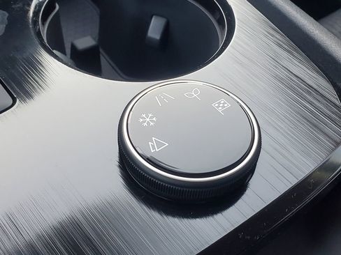 New 2026 Nissan Rogue SV AWD/4WD image 27