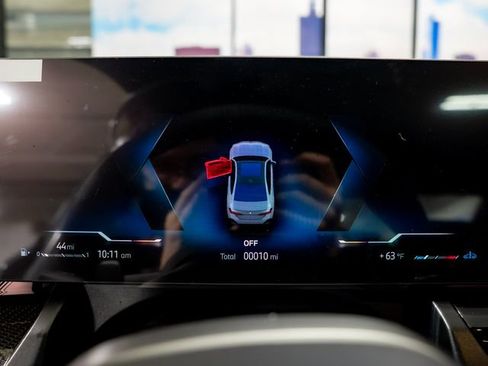 New 2027 BMW 530i xDrive AWD/4WD image 17