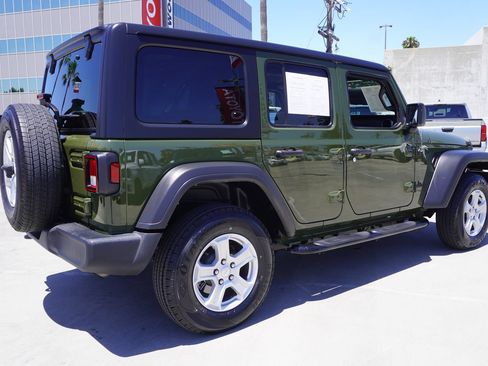 Used 2022 Jeep Wrangler Unlimited Sport AWD/4WD image 7