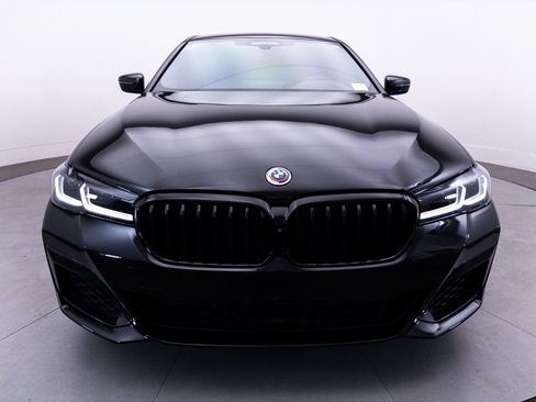 Used 2023 BMW M550i xDrive w/ Executive Package AWD/4WD image 18