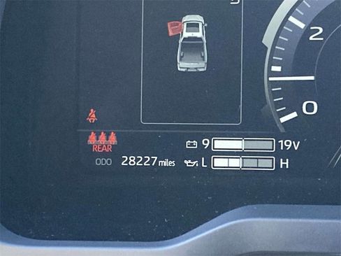 Used 2024 Toyota Tundra Limited image 21