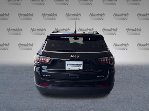Used 2022 Jeep Compass Latitude AWD/4WD image 8