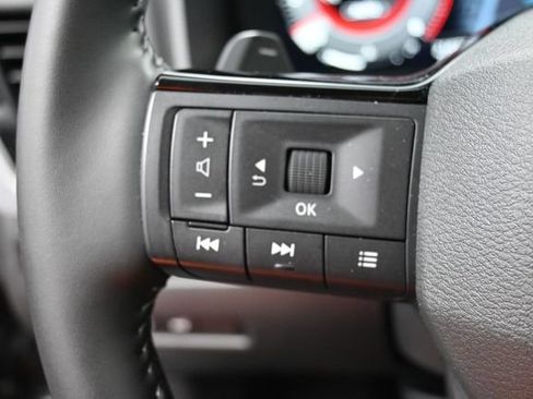 Used 2026 Nissan Rogue SL AWD/4WD image 18
