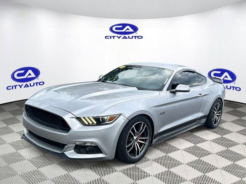 Used 2016 Ford Mustang Premium RWD image 10