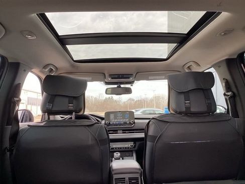 Used 2023 Mitsubishi Outlander SE image 14