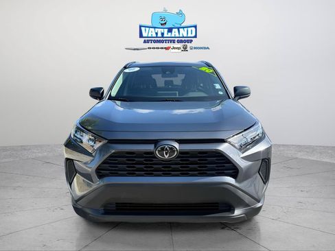 Used 2020 Toyota RAV4 LE FWD image 8