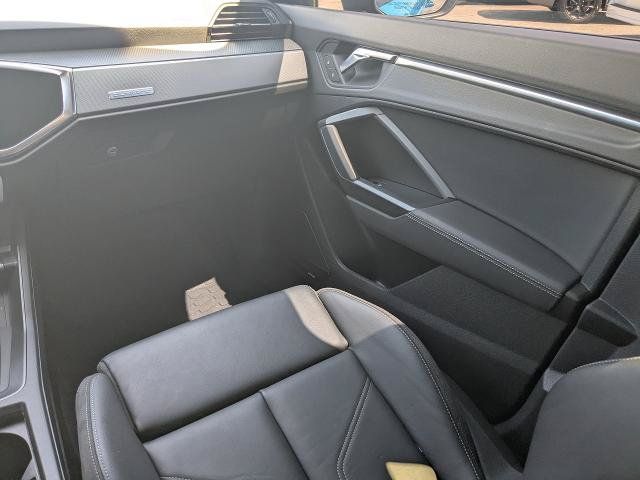 Used 2022 Audi Q3 2.0T Premium Plus AWD/4WD image 17
