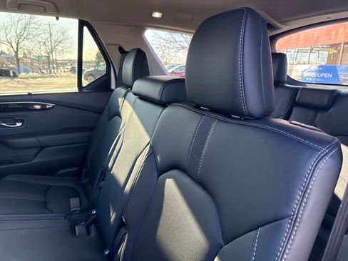 Certified 2025 Honda Pilot EX-L image 19