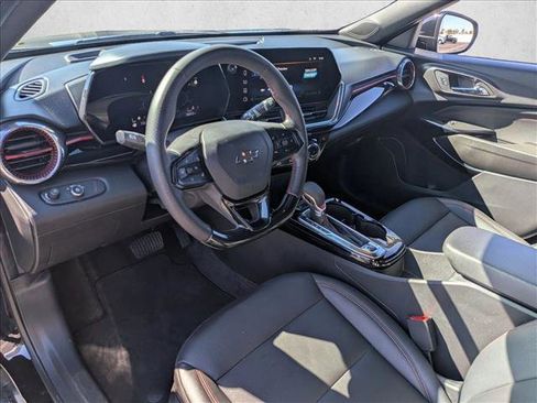 Certified 2024 Chevrolet Trax RS image 9