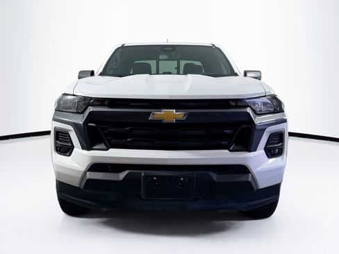 Used 2024 Chevrolet Colorado LT w/ LT Convenience Package image 2