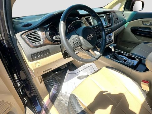 Certified 2019 Kia Sedona SX FWD image 9