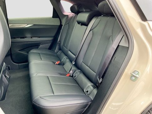 New 2027 Cadillac Optiq Premium Luxury AWD/4WD image 31