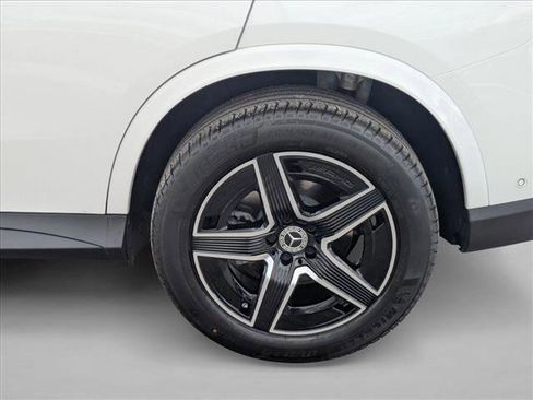 New 2026 Mercedes-Benz GLC 300 image 9